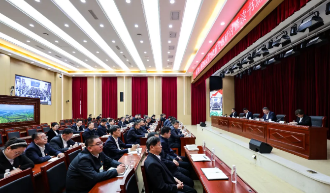 �򲩡�max(�й���)�����ٷ���վ-Unique Platform