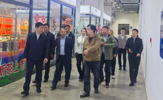 �򲩡�max(�й���)�����ٷ���վ-Unique Platform