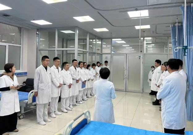 �򲩡�max(�й���)�����ٷ���վ-Unique Platform