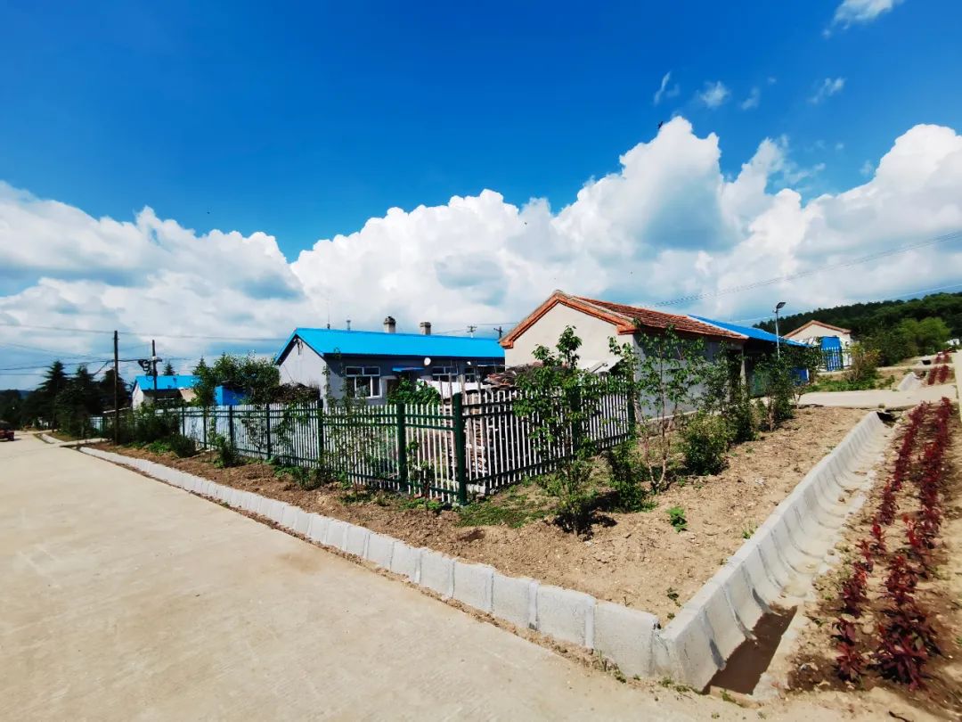 �򲩡�max(�й���)�����ٷ���վ-Unique Platform