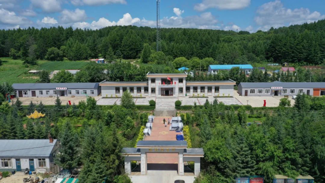 �򲩡�max(�й���)�����ٷ���վ-Unique Platform