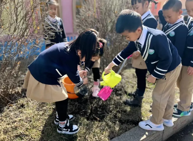 �򲩡�max(�й���)�����ٷ���վ-Unique Platform