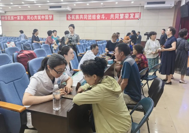 �򲩡�max(�й���)�����ٷ���վ-Unique Platform