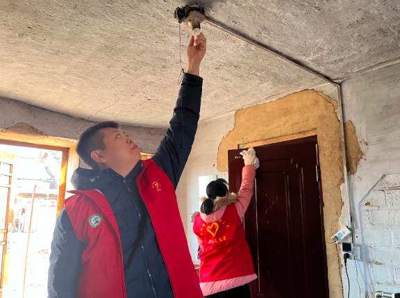 �򲩡�max(�й���)�����ٷ���վ-Unique Platform