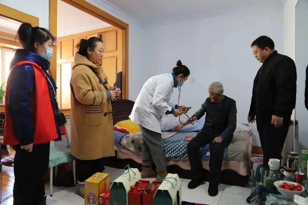 �򲩡�max(�й���)�����ٷ���վ-Unique Platform