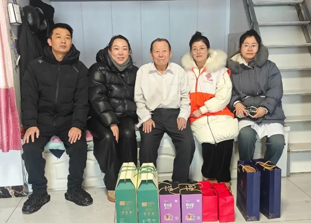 �򲩡�max(�й���)�����ٷ���վ-Unique Platform