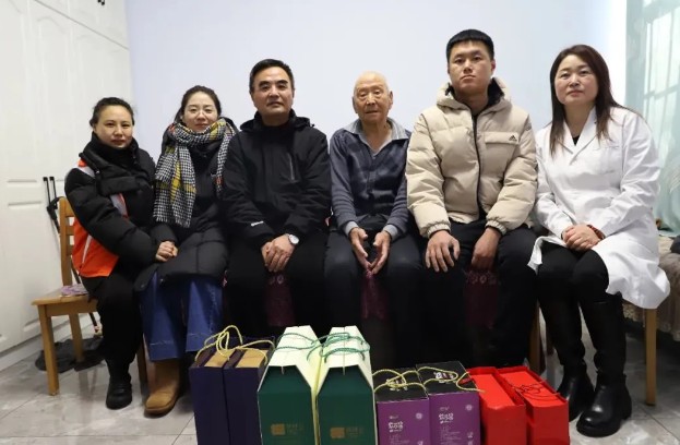 �򲩡�max(�й���)�����ٷ���վ-Unique Platform