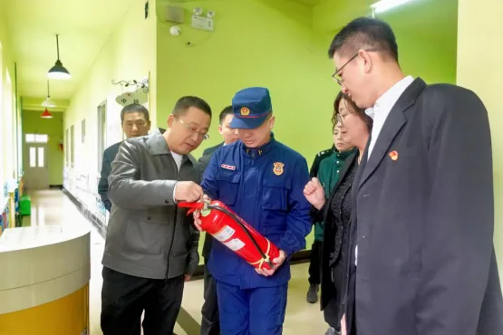 �򲩡�max(�й���)�����ٷ���վ-Unique Platform