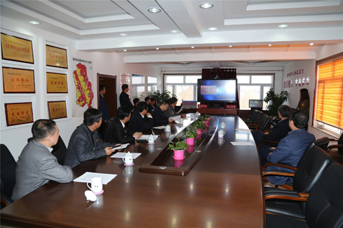 �򲩡�max(�й���)�����ٷ���վ-Unique Platform