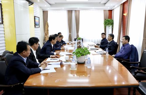 �򲩡�max(�й���)�����ٷ���վ-Unique Platform