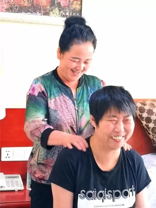 �򲩡�max(�й���)�����ٷ���վ-Unique Platform