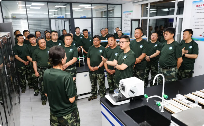 �򲩡�max(�й���)�����ٷ���վ-Unique Platform