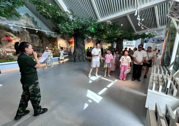 �򲩡�max(�й���)�����ٷ���վ-Unique Platform