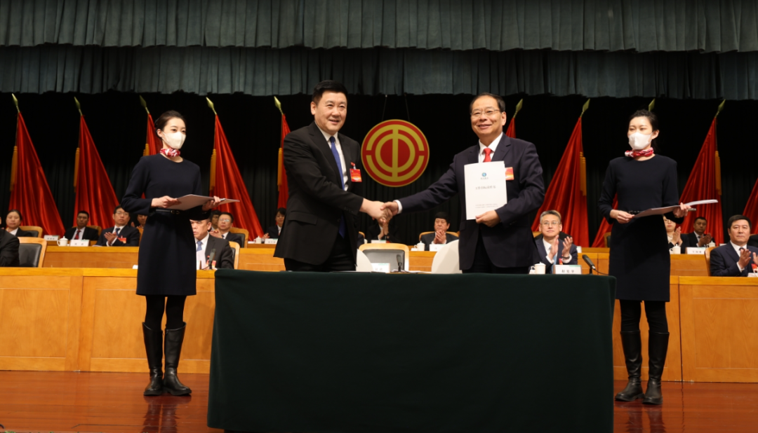 �򲩡�max(�й���)�����ٷ���վ-Unique Platform