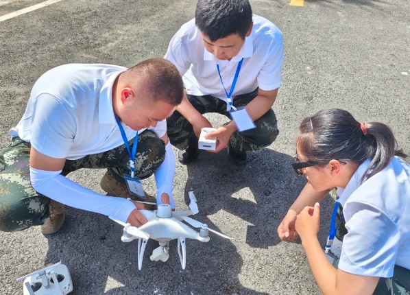 �򲩡�max(�й���)�����ٷ���վ-Unique Platform