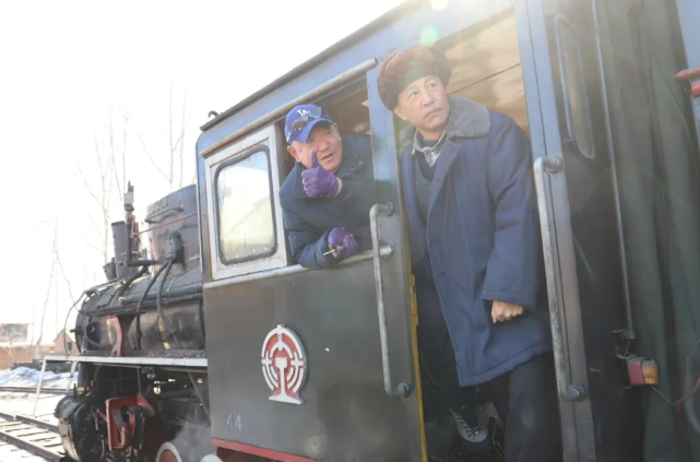 �򲩡�max(�й���)�����ٷ���վ-Unique Platform