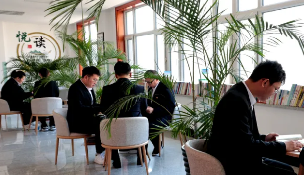 �򲩡�max(�й���)�����ٷ���վ-Unique Platform