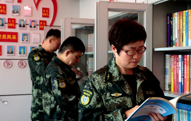 �򲩡�max(�й���)�����ٷ���վ-Unique Platform