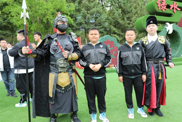 �򲩡�max(�й���)�����ٷ���վ-Unique Platform