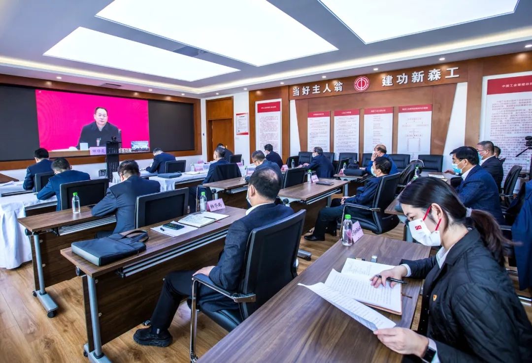 �򲩡�max(�й���)�����ٷ���վ-Unique Platform