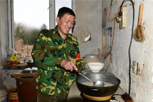 �򲩡�max(�й���)�����ٷ���վ-Unique Platform