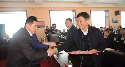 �򲩡�max(�й���)�����ٷ���վ-Unique Platform