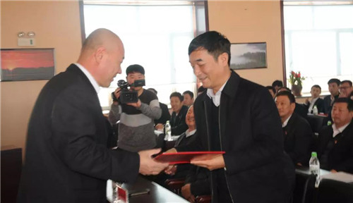 �򲩡�max(�й���)�����ٷ���վ-Unique Platform