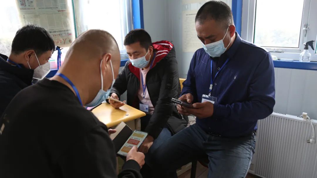 �򲩡�max(�й���)�����ٷ���վ-Unique Platform