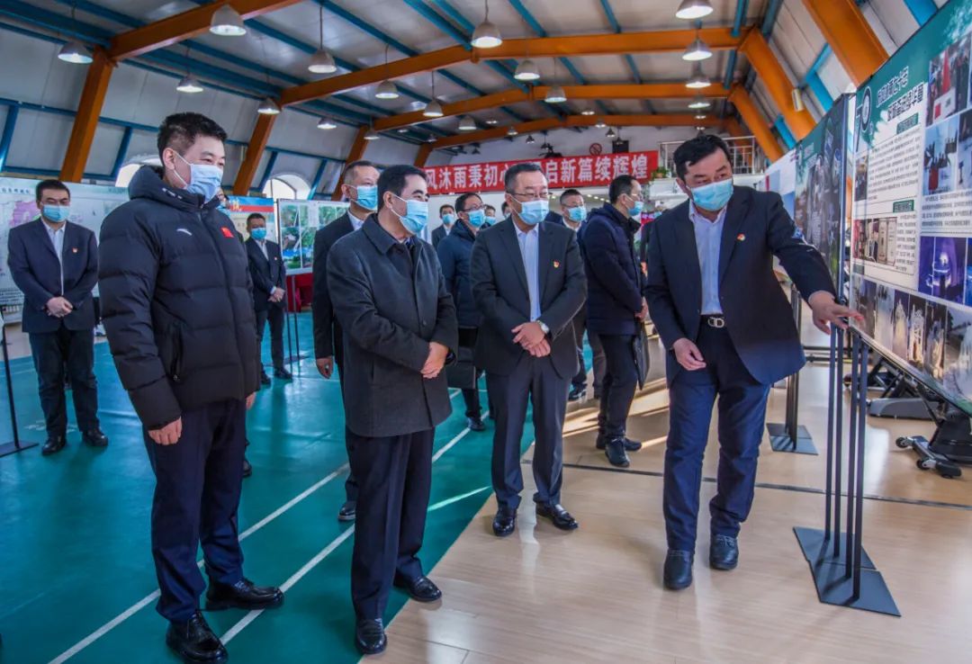 �򲩡�max(�й���)�����ٷ���վ-Unique Platform