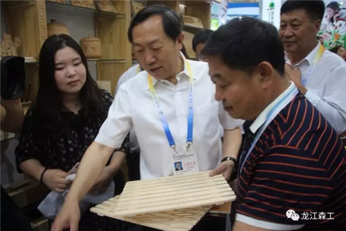 �򲩡�max(�й���)�����ٷ���վ-Unique Platform